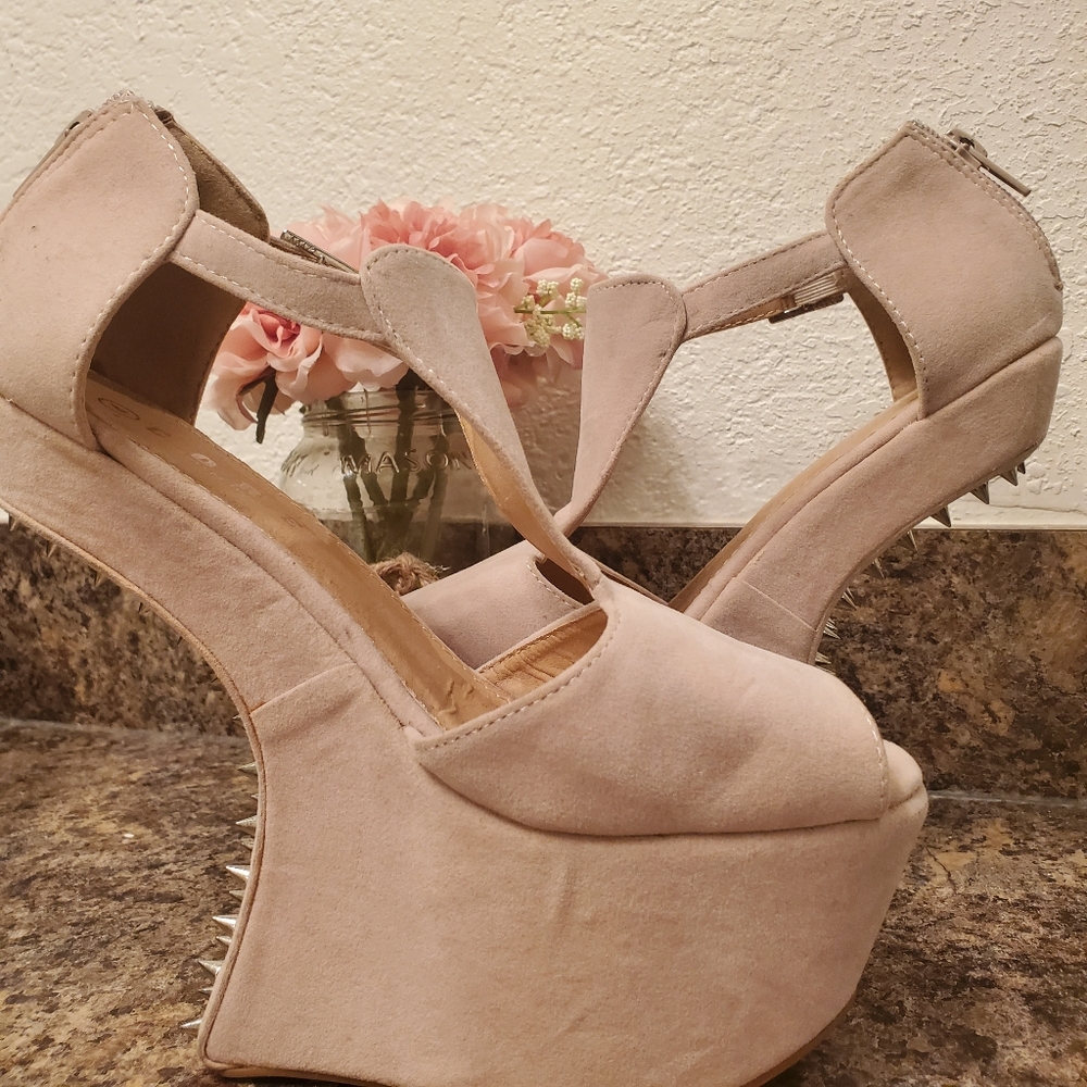 No Heel Platforms